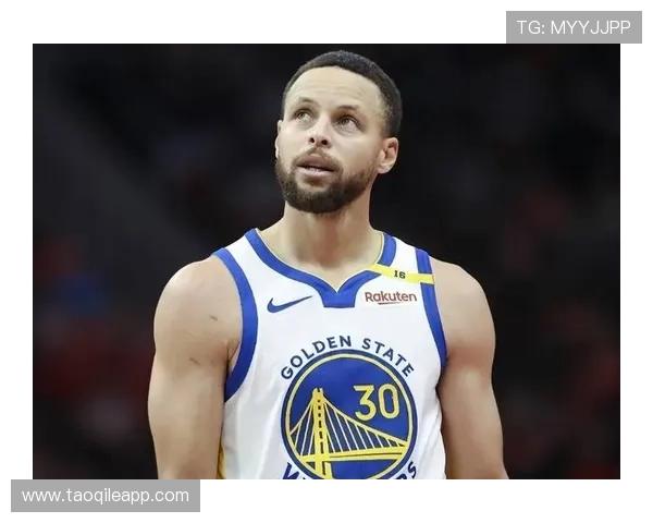 库里复出空砍29分 三分绝杀未果